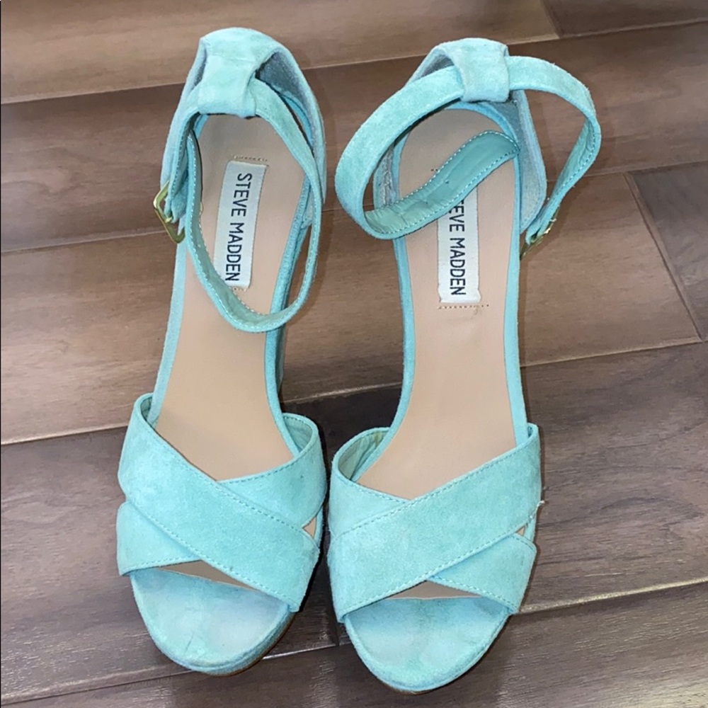 Teal wedges